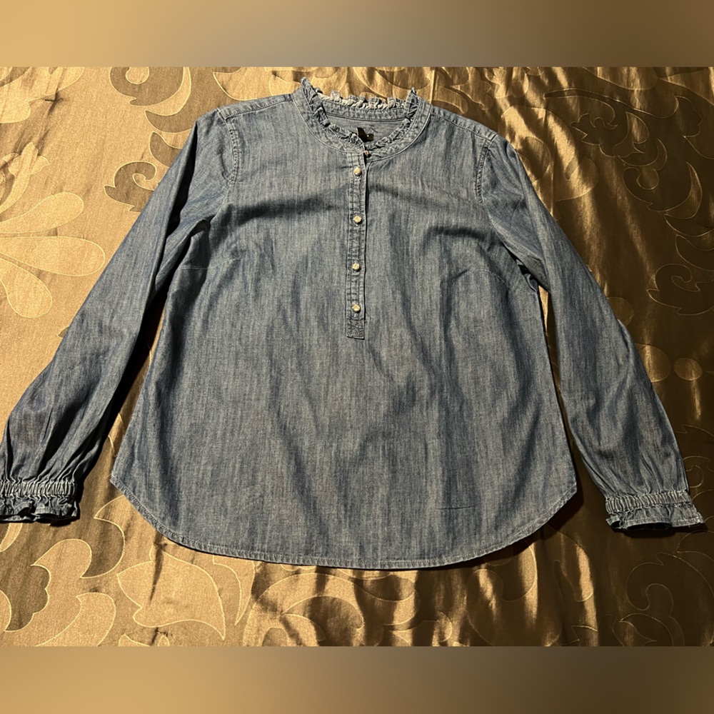NWT Talbots Denim Chambray Ruffled Collar Top Rhinestone Buttons 100% Cotton PL - Picture 2 of 14